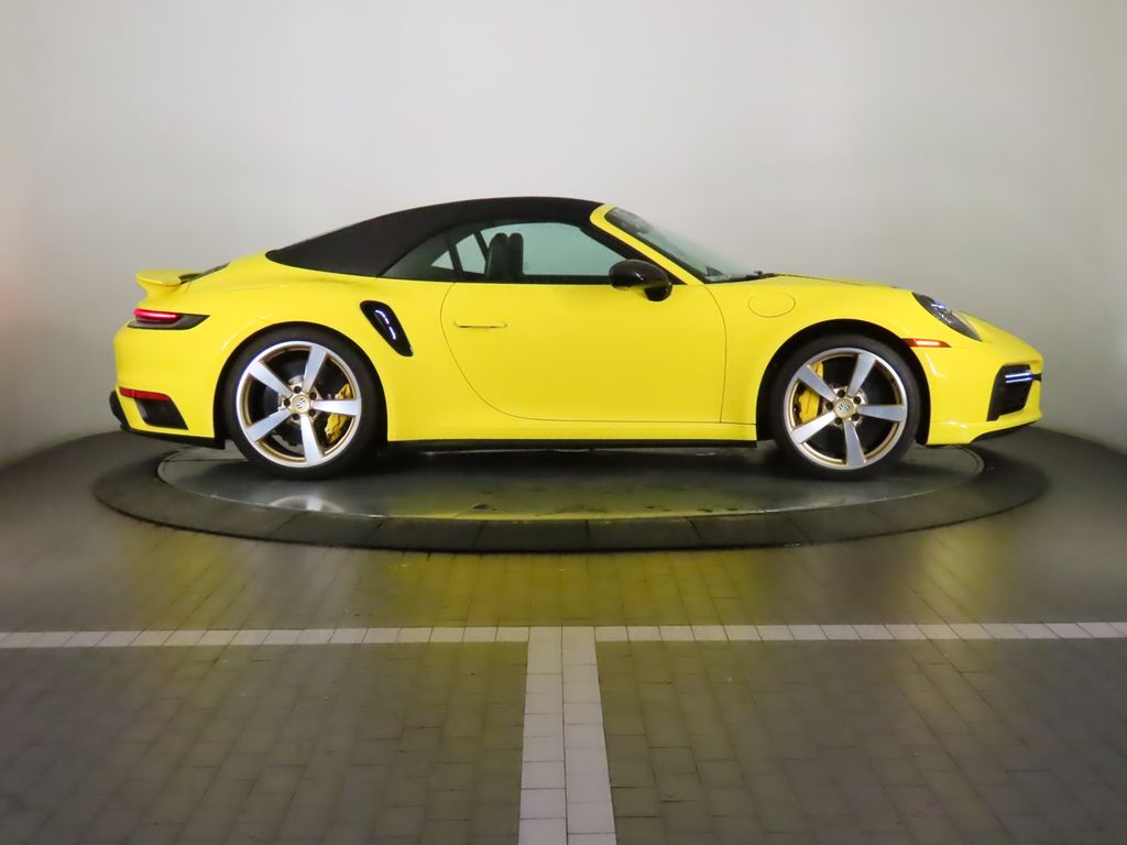 Thumbnail: 2023 Porsche 911 - 8