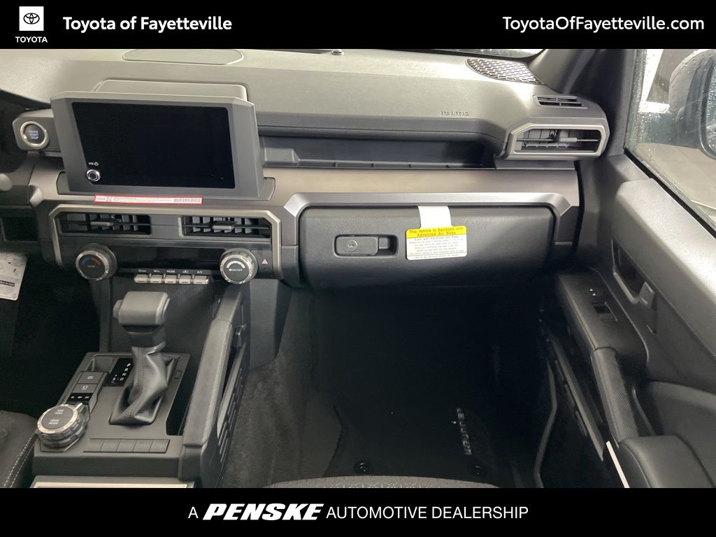 Thumbnail: 2025 Toyota 4Runner - 15