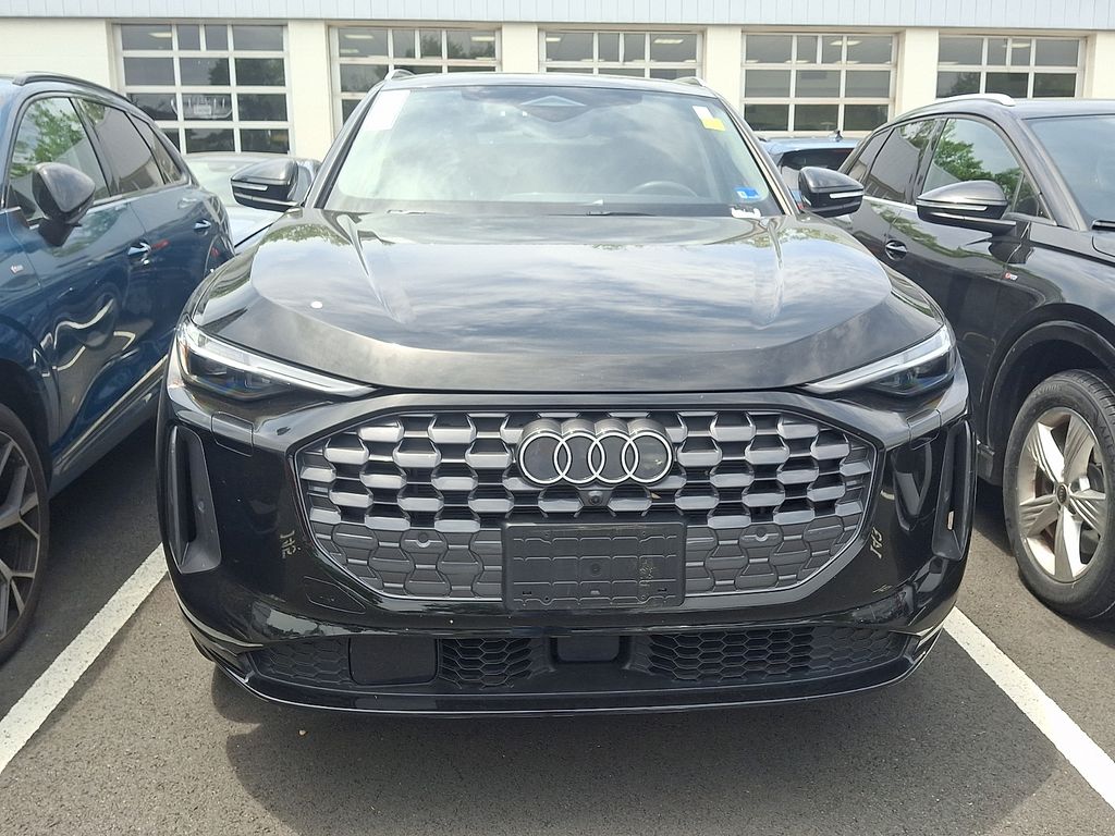 Thumbnail: 2025 Audi Q5 - 2