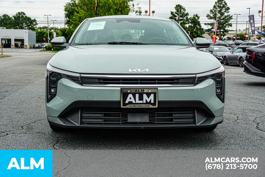 Used 2025 Blue Kia LXS image 10