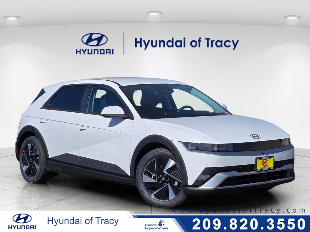 Atlas White 2026 Hyundai Ioniq 5 SUV / Crossover Rear-Wheel Drive 1-Speed Automatic