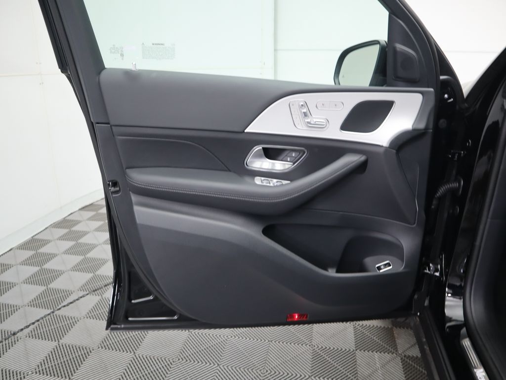 Thumbnail: 2025 Mercedes-Benz GLE - 26