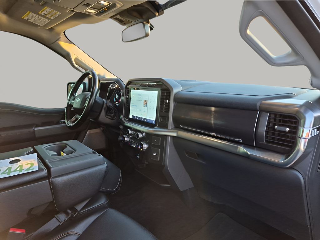 Used 2022 White Ford Lariat image 14