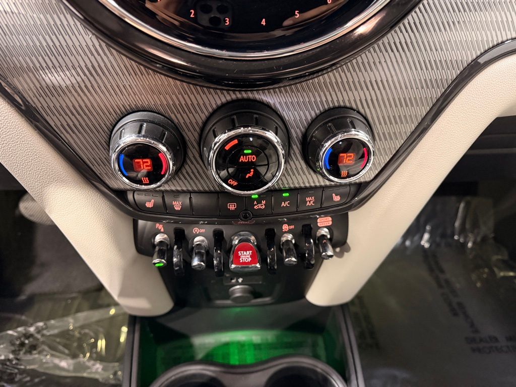 Thumbnail: 2023 MINI Cooper Countryman - 19