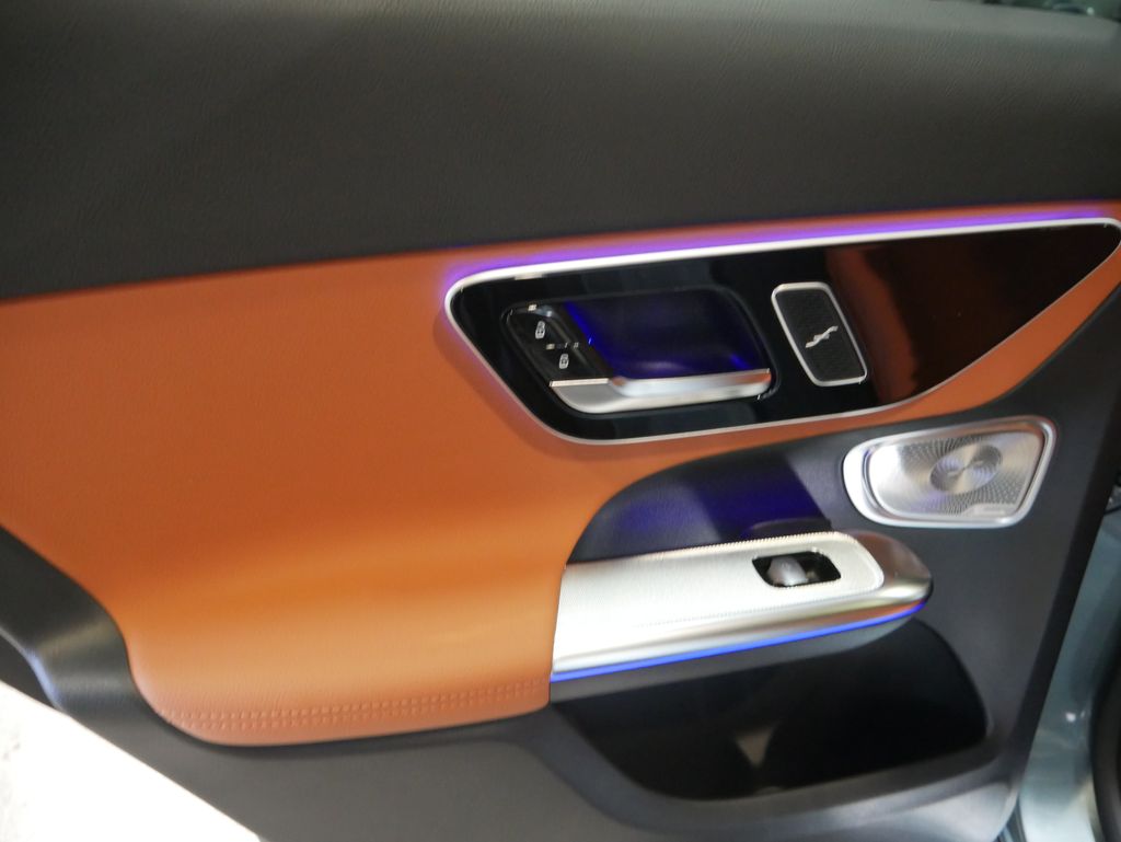 Thumbnail: 2026 Mercedes-Benz GLC - 20
