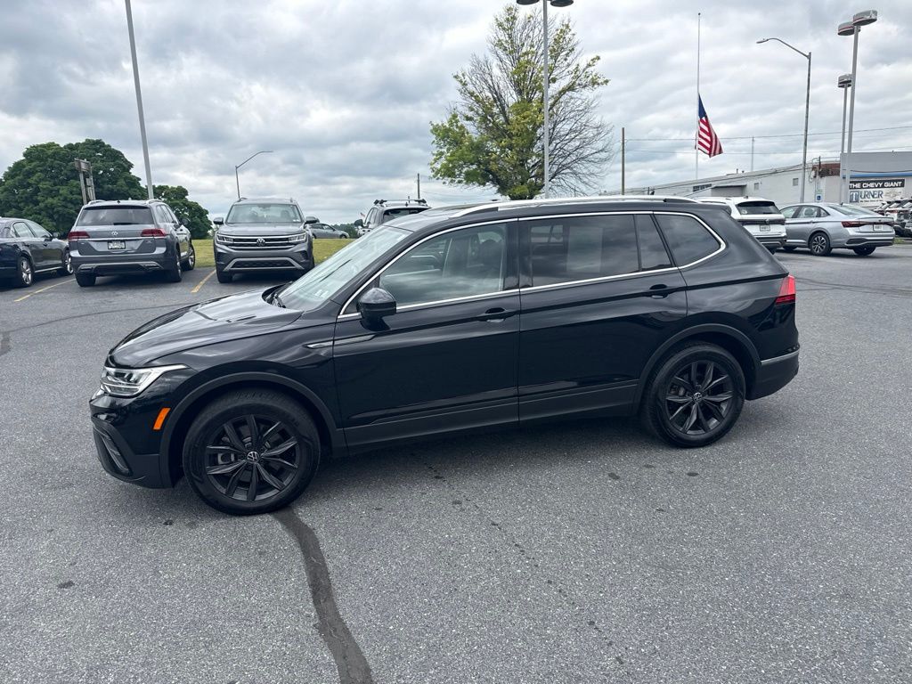 2024 Volkswagen Tiguan 2.0T SE Black at Audi Porsche Sewickley