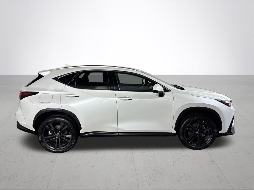 2022 Lexus NX 450h+ Luxury