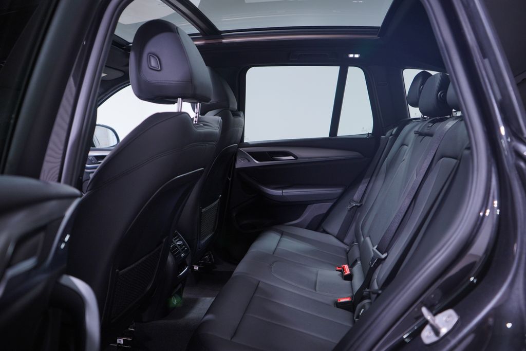 Thumbnail: 2019 BMW X3 - 9