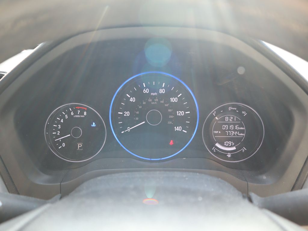 Thumbnail: 2016 Honda HR-V - 18