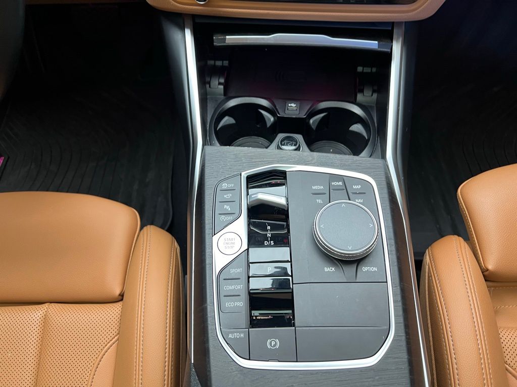 Thumbnail: 2023 BMW 3 Series - 12