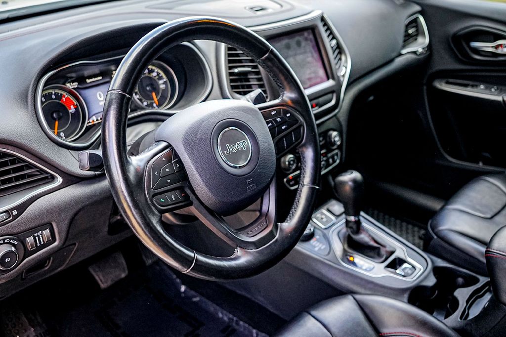 Used Car 2020 Jeep Cherokee  Trailhawk For Sale Under $30,000 In Taylor, Texas