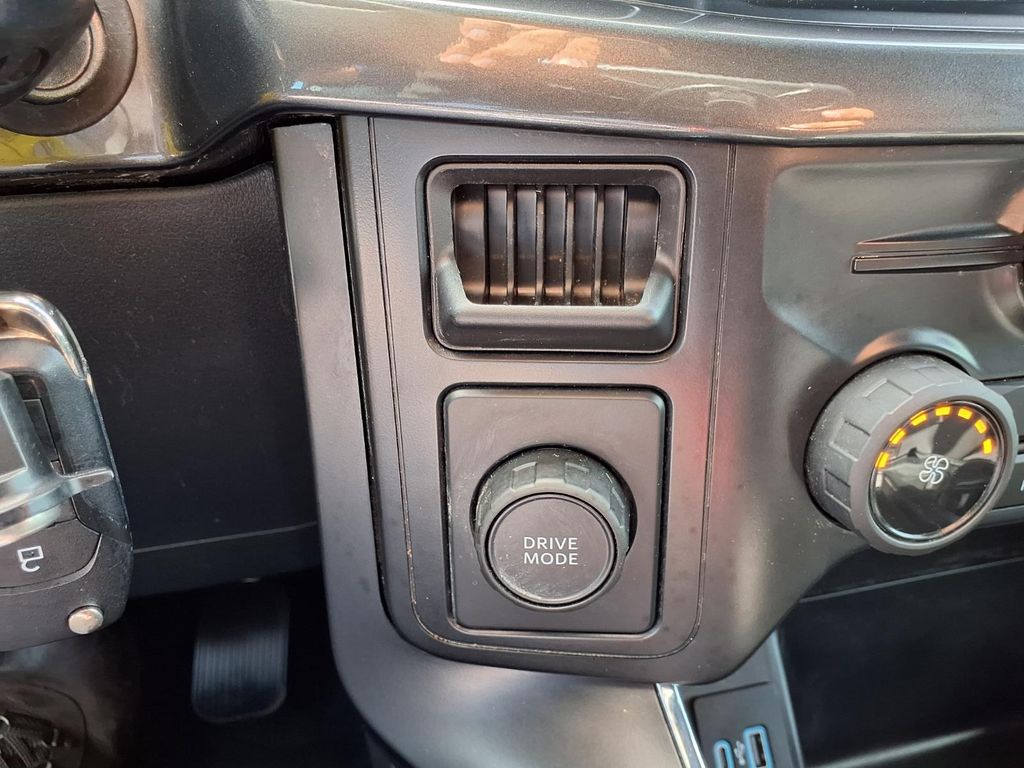 2024 Ford F-150 STX - 11