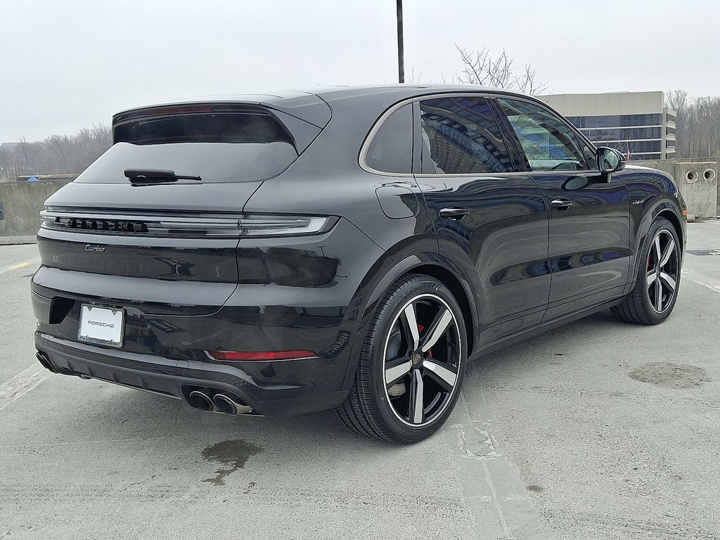 Thumbnail: 2026 Porsche Cayenne - 8