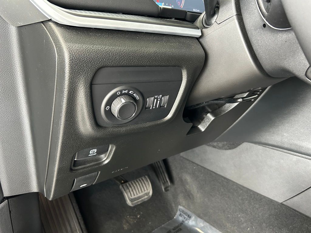 Used 2025 Bright White Clearcoat Jeep Laredo image 45