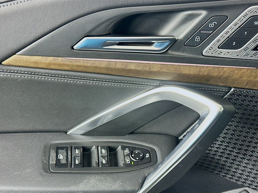 Thumbnail: 2023 BMW X1 - 18