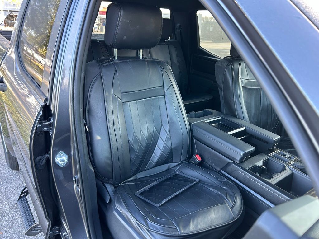 Thumbnail: 2025 Toyota Tundra - 15