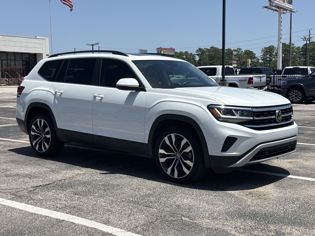 2022 Volkswagen Atlas 3.6L V6 SE w/Technology White at DeMontrond Auto Country