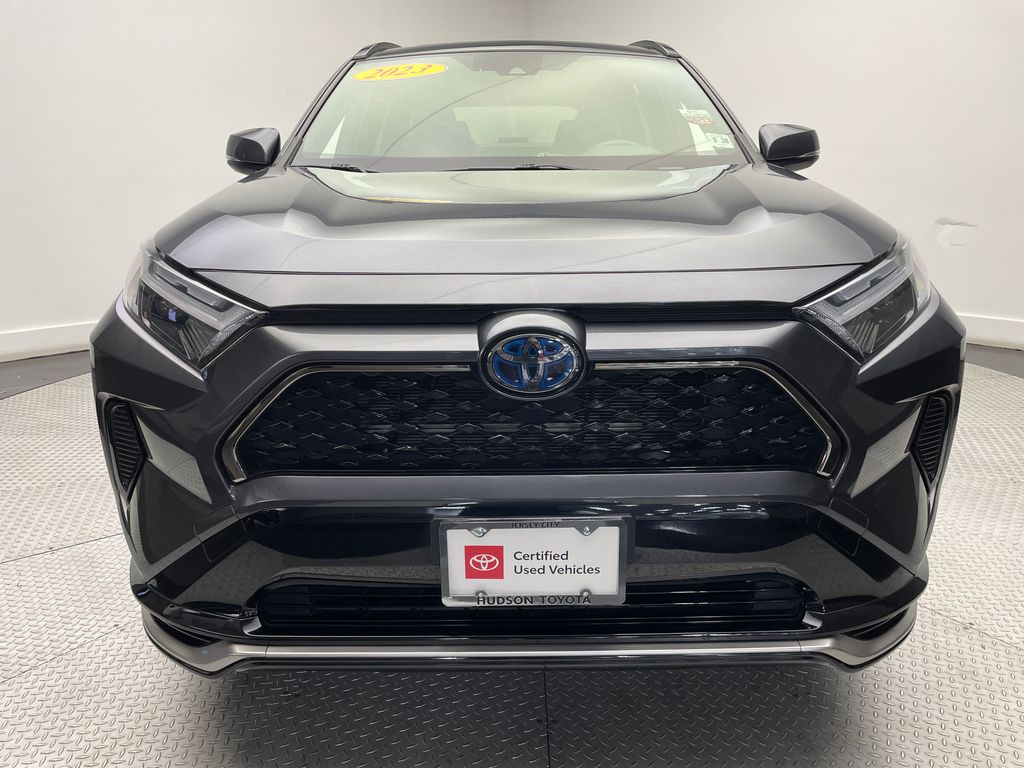 2023 Toyota RAV4 Prime SE 2