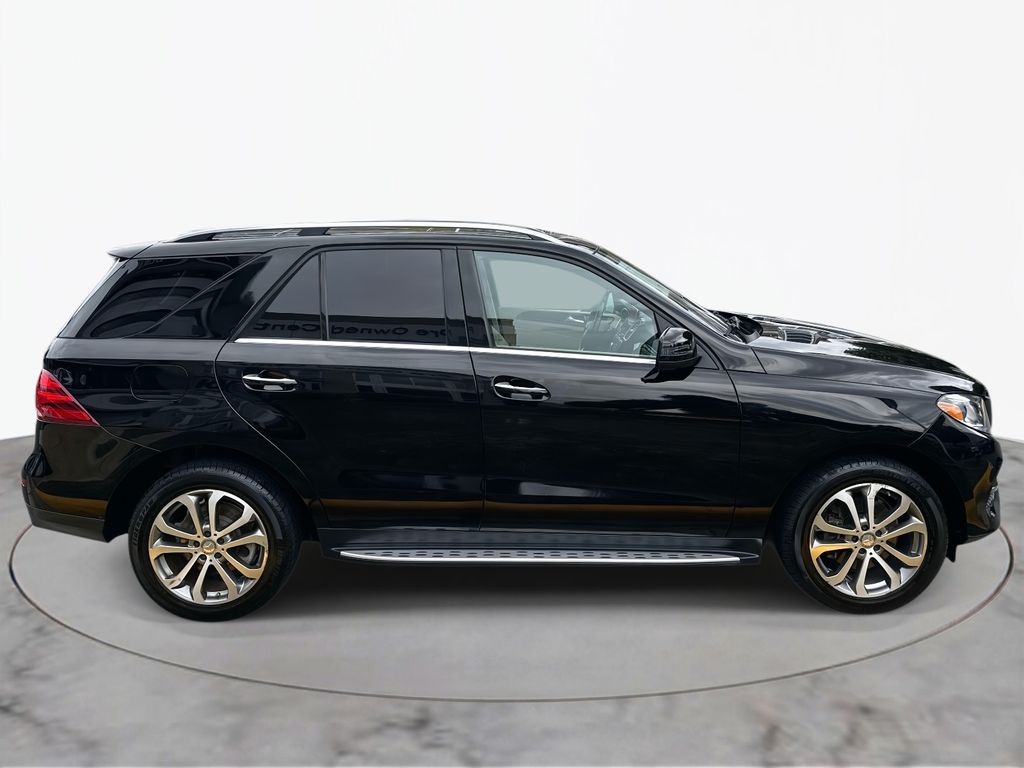 Thumbnail: 2016 Mercedes-Benz GLE - 6