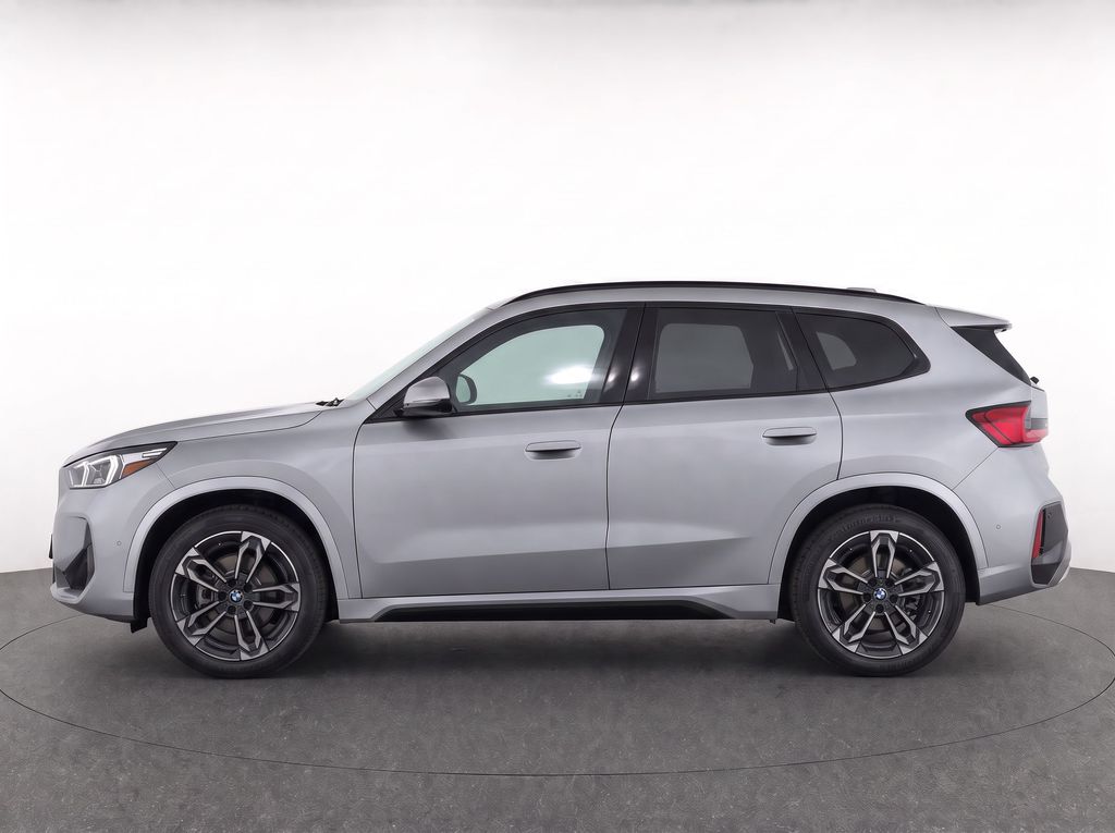 Thumbnail: 2026 BMW X1 - 6
