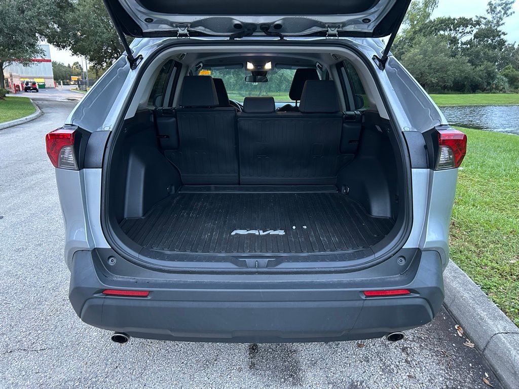 Thumbnail: 2024 Toyota RAV4 - 10