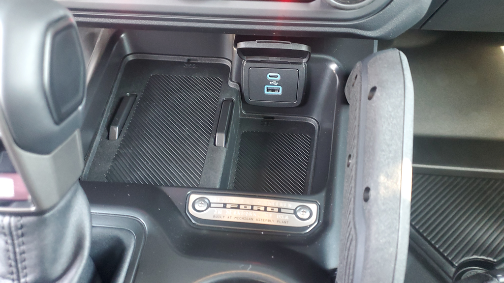 New 2025 Green Ford Badlands image 35