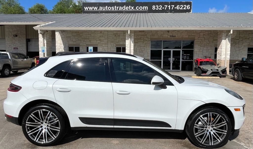 2017 Porsche Macan S - 5