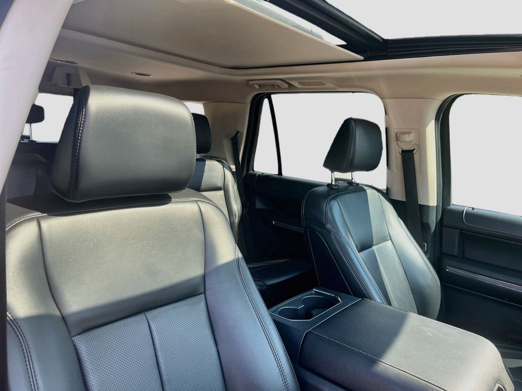 Used 2022 Blue Ford XLT image 30