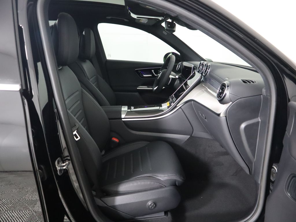 Thumbnail: 2026 Mercedes-Benz GLC - 21