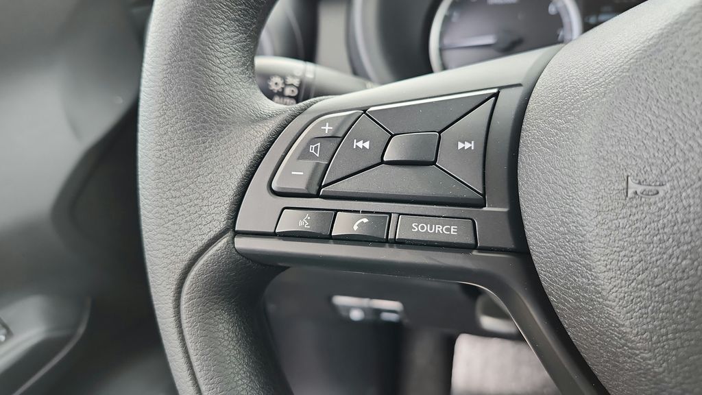 2025 Nissan Kicks Play