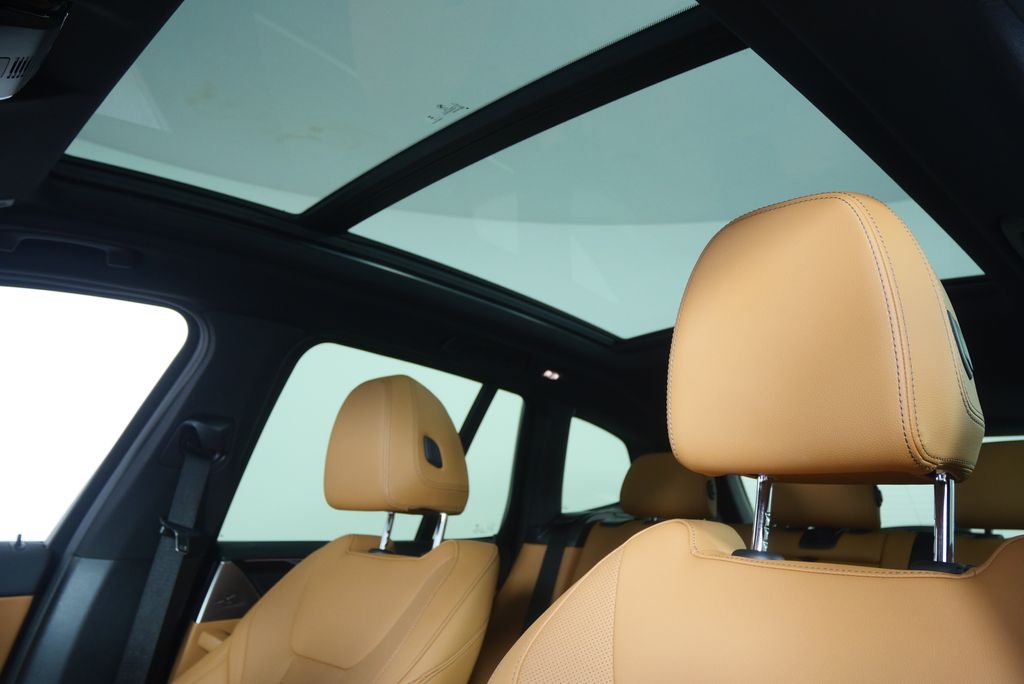 Thumbnail: 2024 BMW X3 - 11