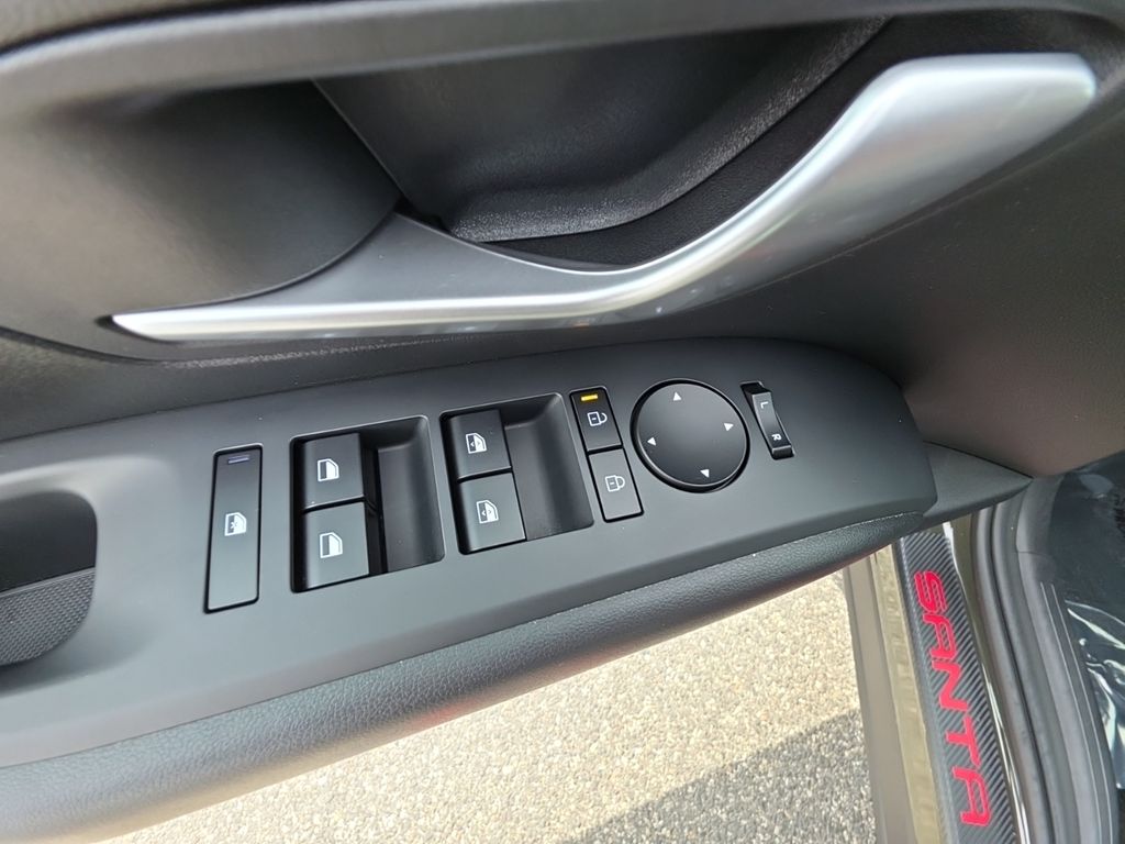 Used 2025 Green Hyundai SEL image 23