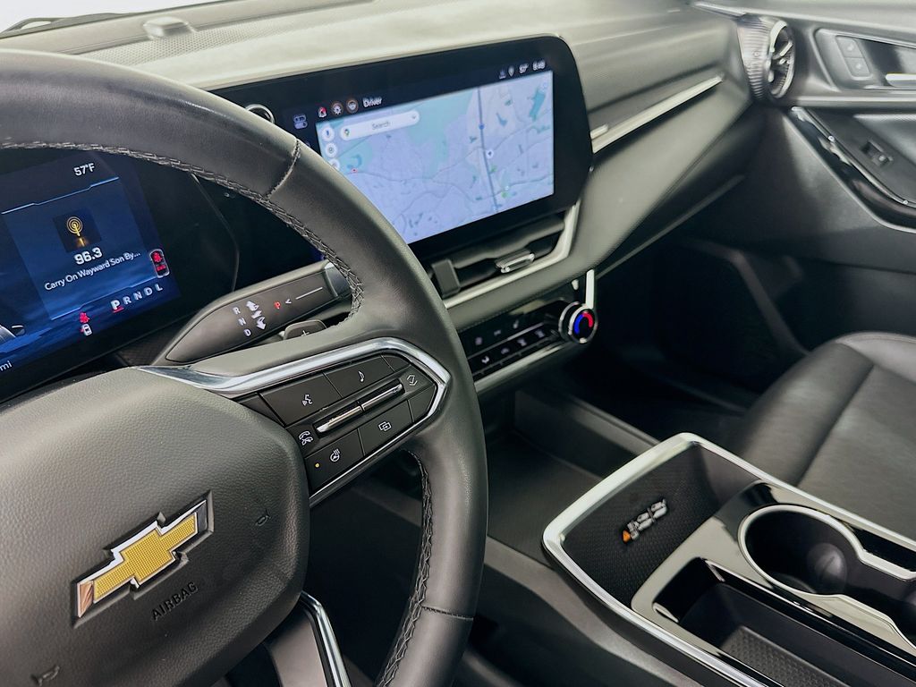 Thumbnail: 2025 Chevrolet Equinox - 17