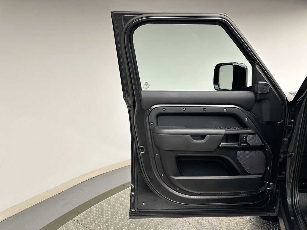 Thumbnail: 2023 Land Rover Defender - 21