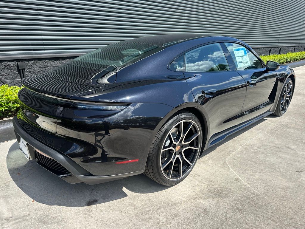 Thumbnail: 2026 Porsche Taycan - 9