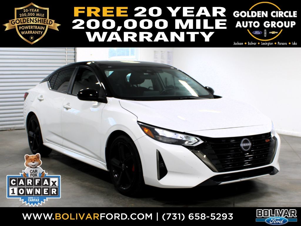 Aspen White Tricoat/Super Black 2024 Nissan Sentra Sedan Front-Wheel Drive Continuously Variable Transmission