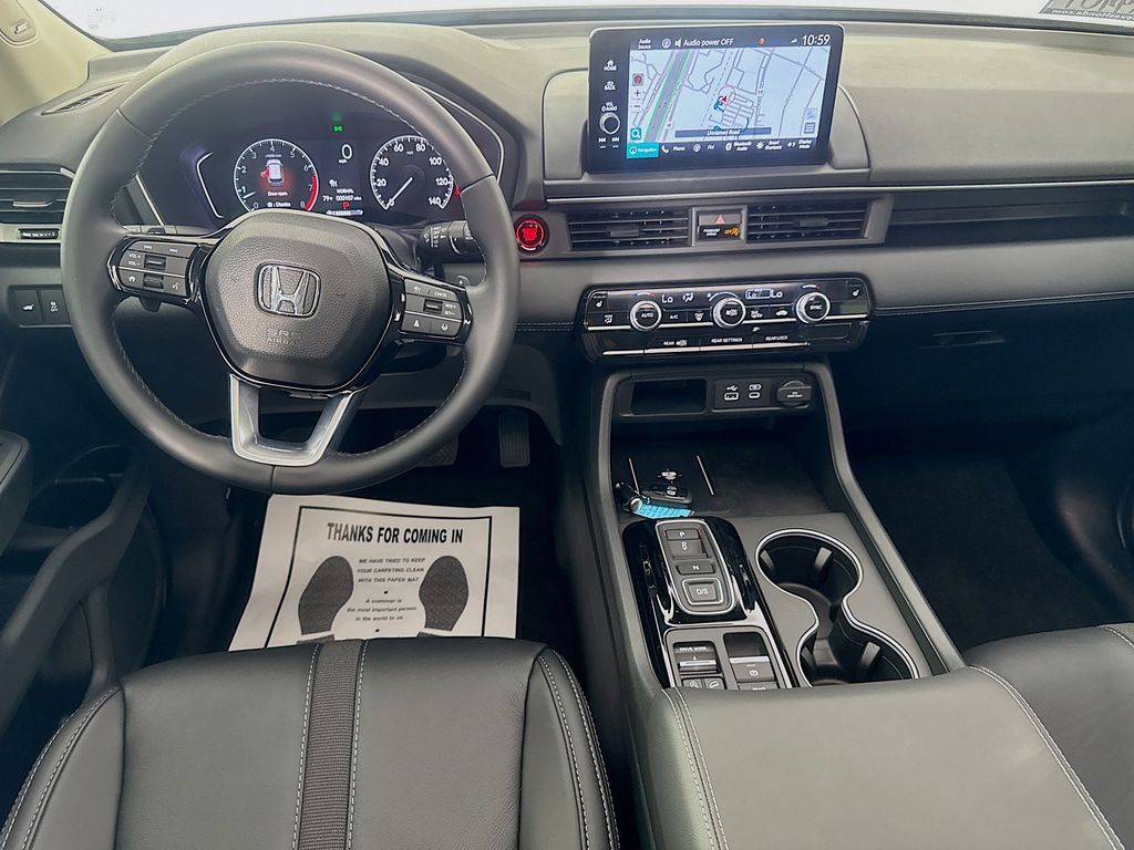 New Car 2025 Honda Pilot  Touring For Sale Under $50,000 In Austin, Texas
