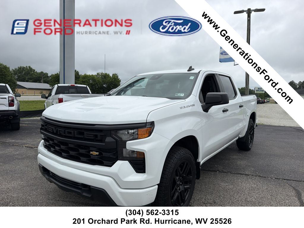 Summit White 2023 Chevrolet Silverado 1500 Pickup Truck Four-Wheel Drive 8-Speed Automatic