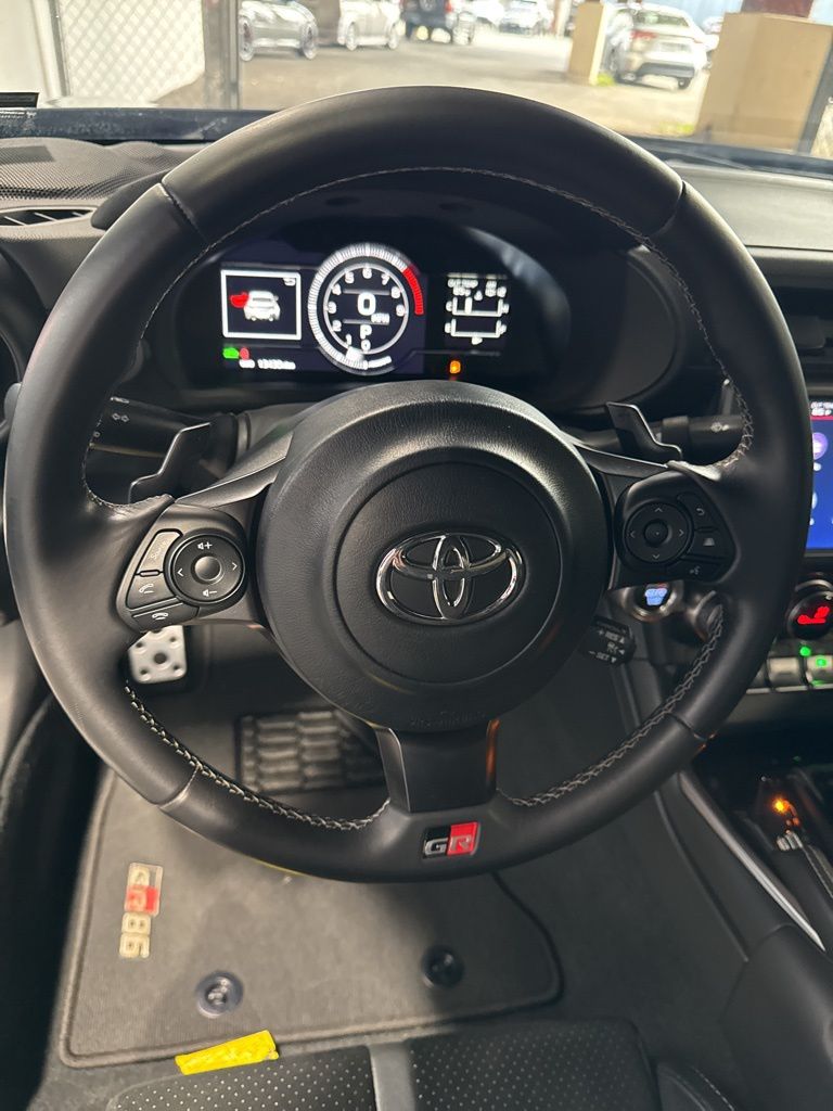 Thumbnail: 2023 Toyota GR86 - 30