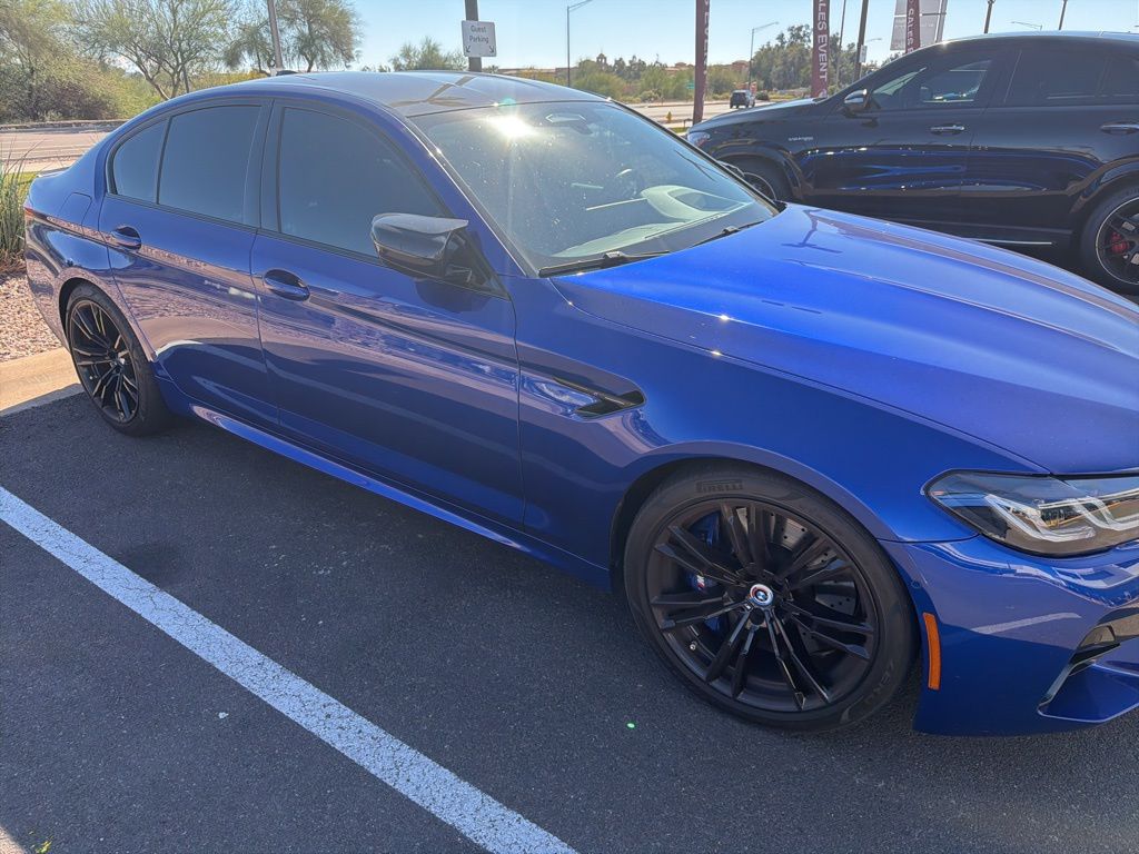 Thumbnail: 2023 BMW M5 - 3