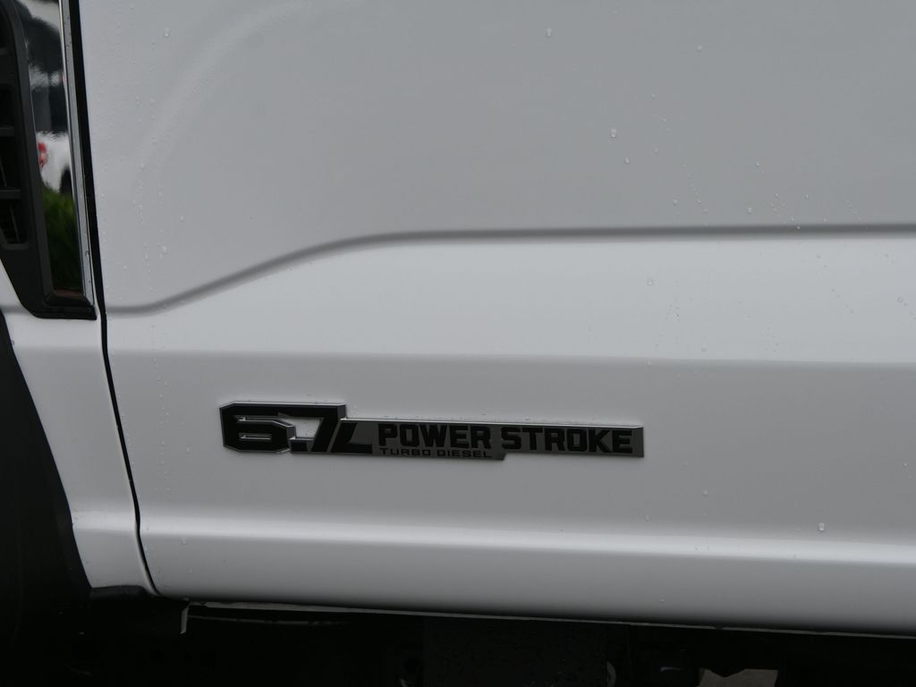 2024 Ford F-550 Super Duty 