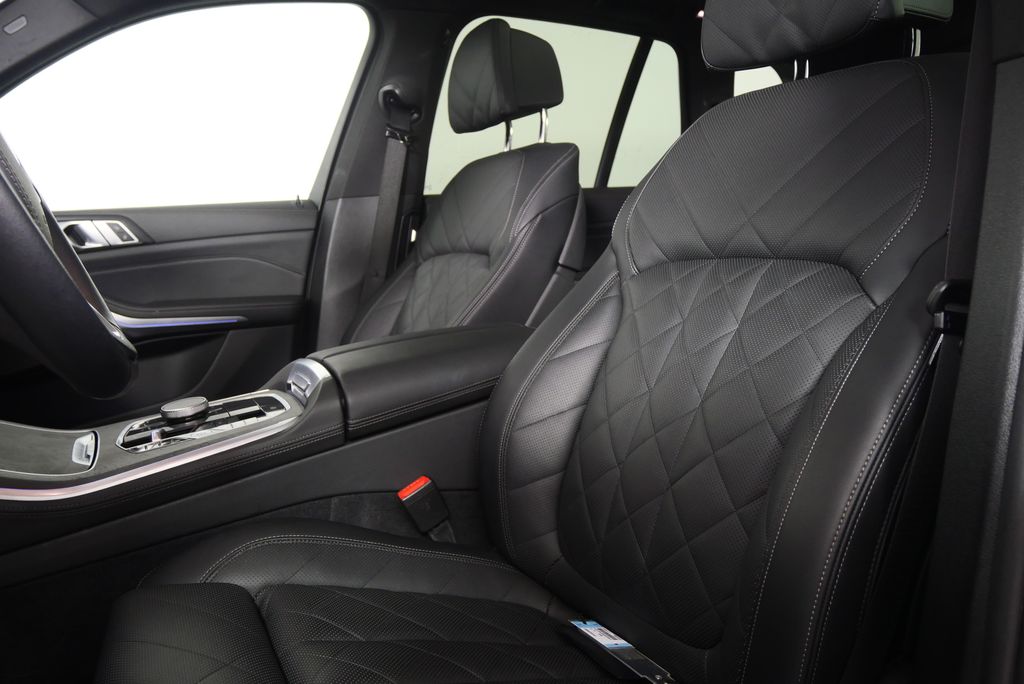2025 BMW X5 sDrive40i 10
