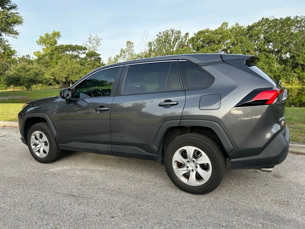 2023 Toyota RAV4 LE 3