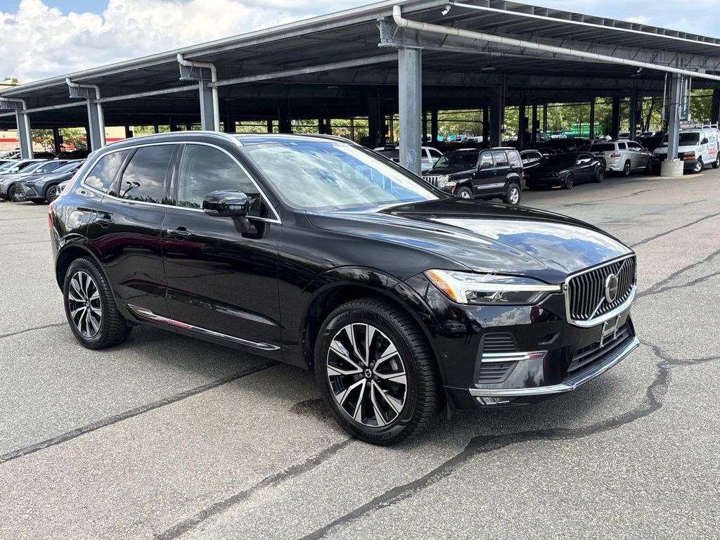 Black 2023 Volvo XC60 SUV / Crossover Front-Wheel Drive Automatic