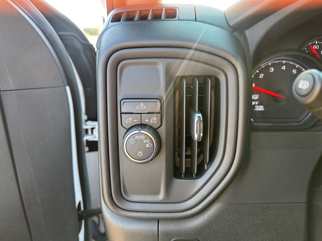 Used Car 2022 Chevrolet Silverado 1500  Custom For Sale Under $35,000 In Austin, Texas