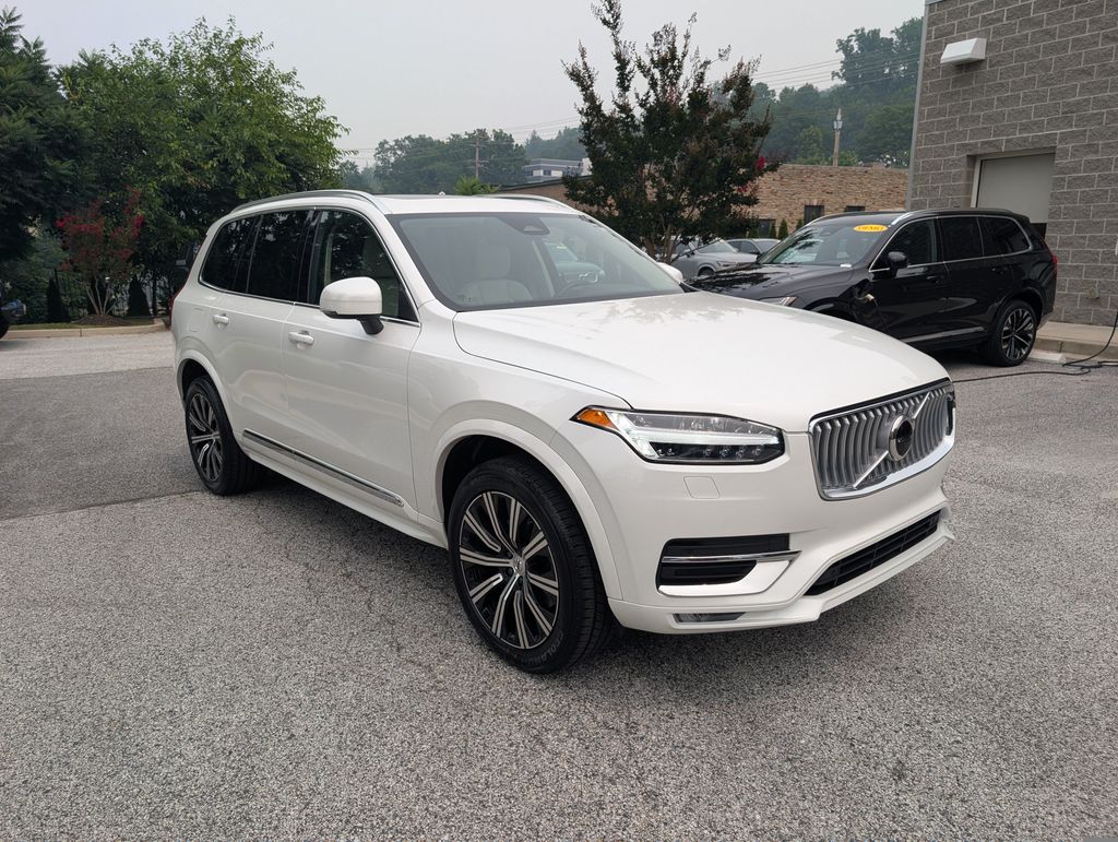 2024 Volvo XC90 B5 Core