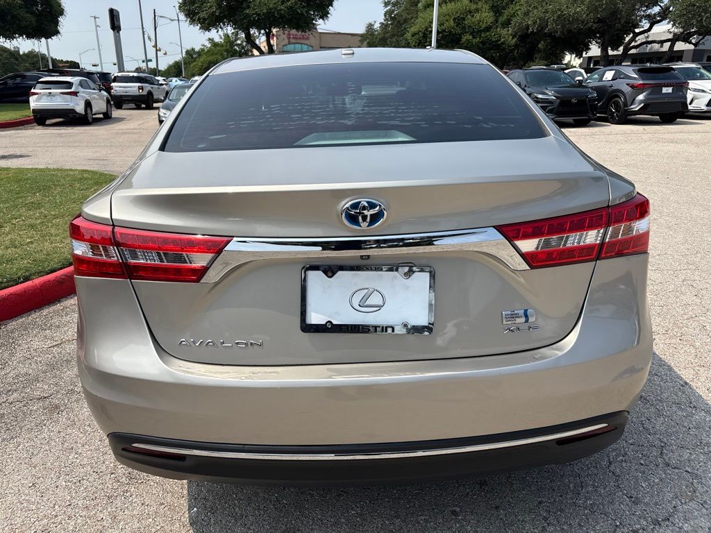 Thumbnail: 2014 Toyota Avalon - 4