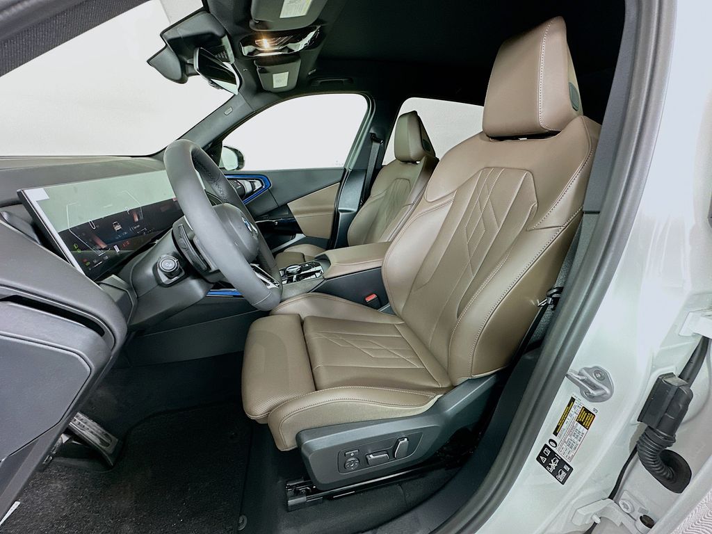 Thumbnail: 2026 BMW X3 - 16