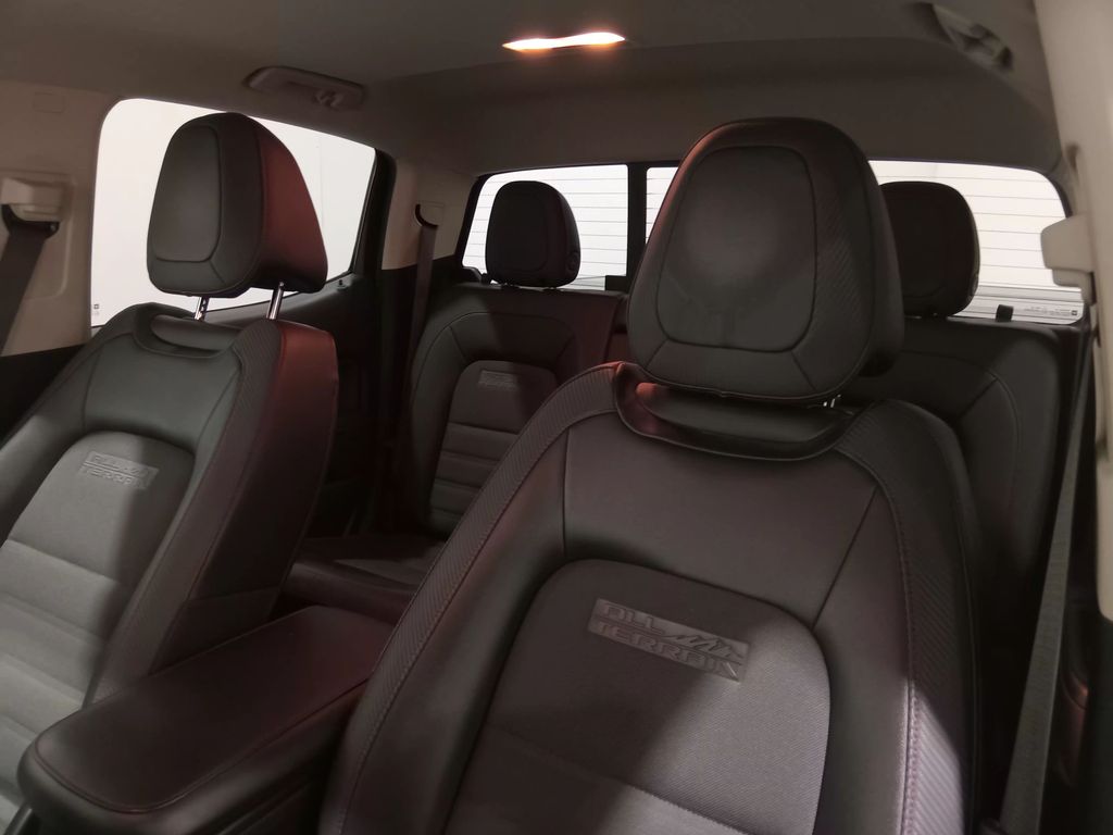 2017 GMC Canyon SLE