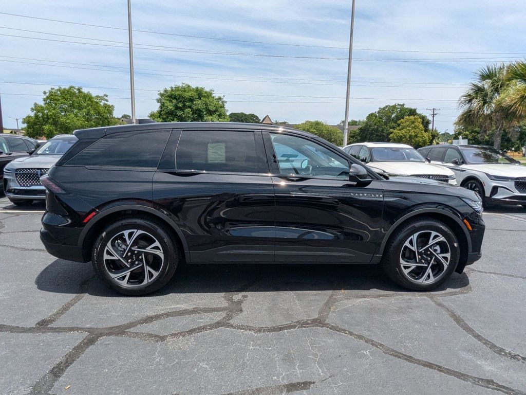 2025 Lincoln Nautilus Hybrid Premiere